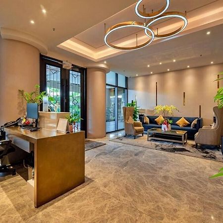 D1Mension 3Br Luxury Condo City Center In Dist 1 Bandar Ho Chi Minh Luaran gambar