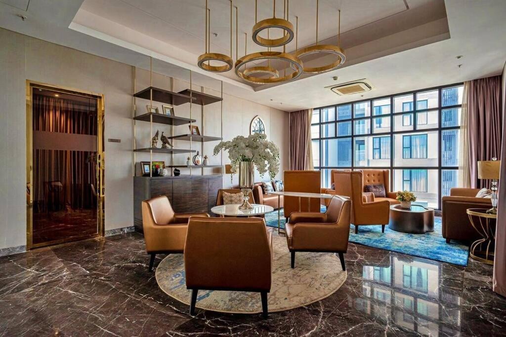 D1Mension 3Br Luxury Condo City Center In Dist 1 Bandar Ho Chi Minh Luaran gambar