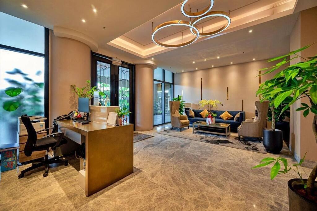D1Mension 3Br Luxury Condo City Center In Dist 1 Bandar Ho Chi Minh Luaran gambar