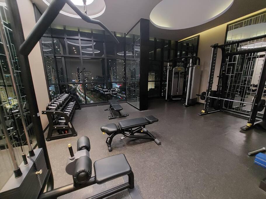 D1Mension 3Br Luxury Condo City Center In Dist 1 Bandar Ho Chi Minh Luaran gambar