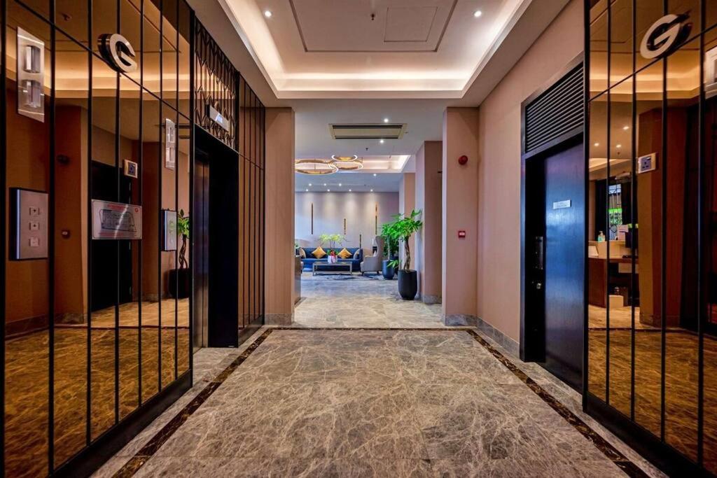 D1Mension 3Br Luxury Condo City Center In Dist 1 Bandar Ho Chi Minh Luaran gambar