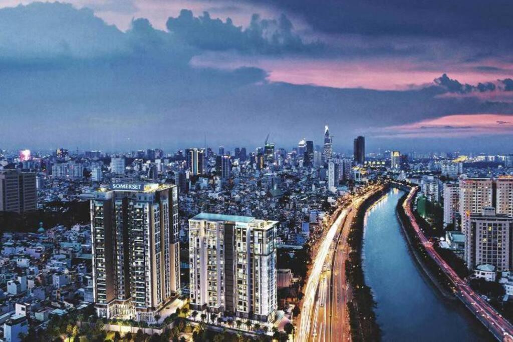 D1Mension 3Br Luxury Condo City Center In Dist 1 Bandar Ho Chi Minh Luaran gambar